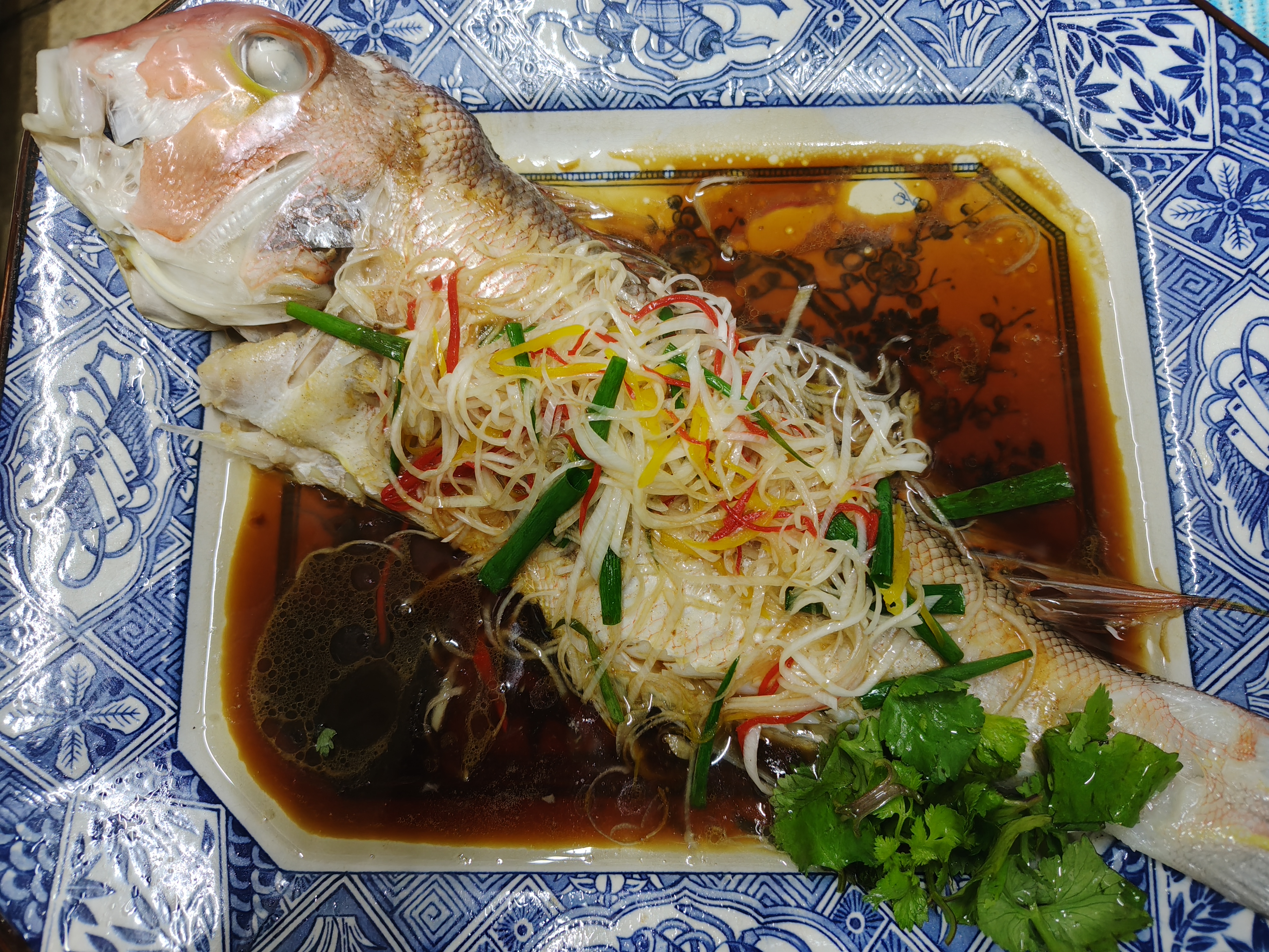 須磨の新鮮市場直送食材で味わう贅沢ディナーとランチ